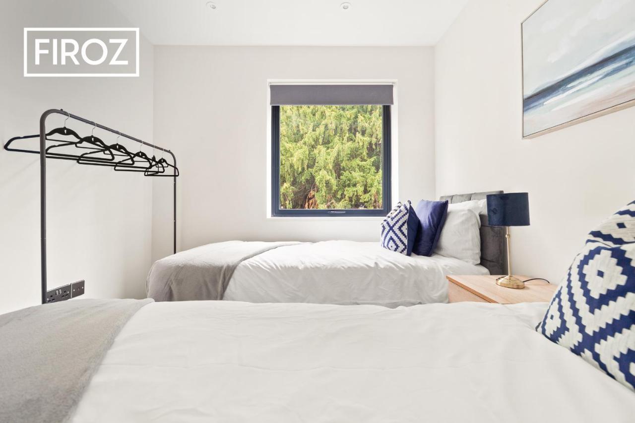 לידס Spacious 4 Bedroom 3 Bath House For Families & Contractors With Free Parking, Fast Wi-Fi & Netflix By Firoz Property Management מראה חיצוני תמונה