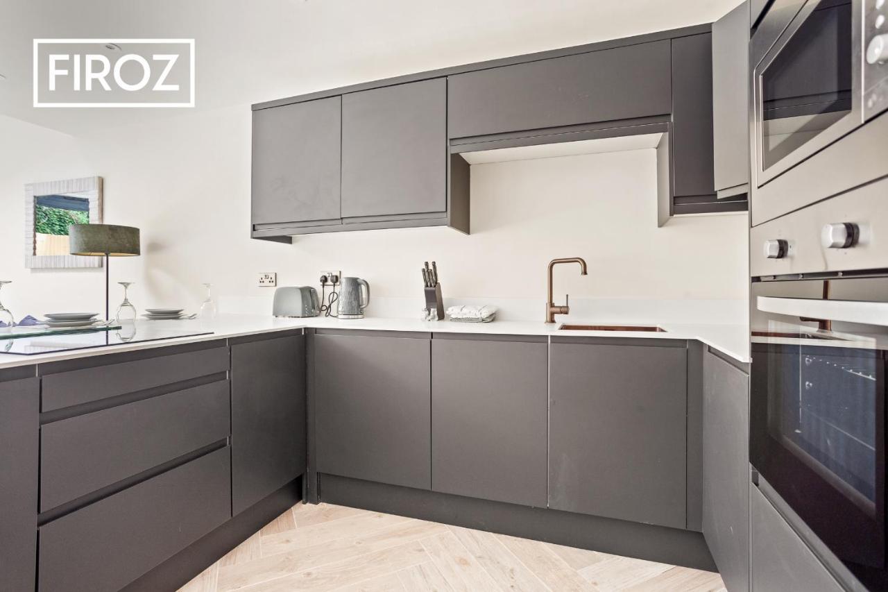לידס Spacious 4 Bedroom 3 Bath House For Families & Contractors With Free Parking, Fast Wi-Fi & Netflix By Firoz Property Management מראה חיצוני תמונה