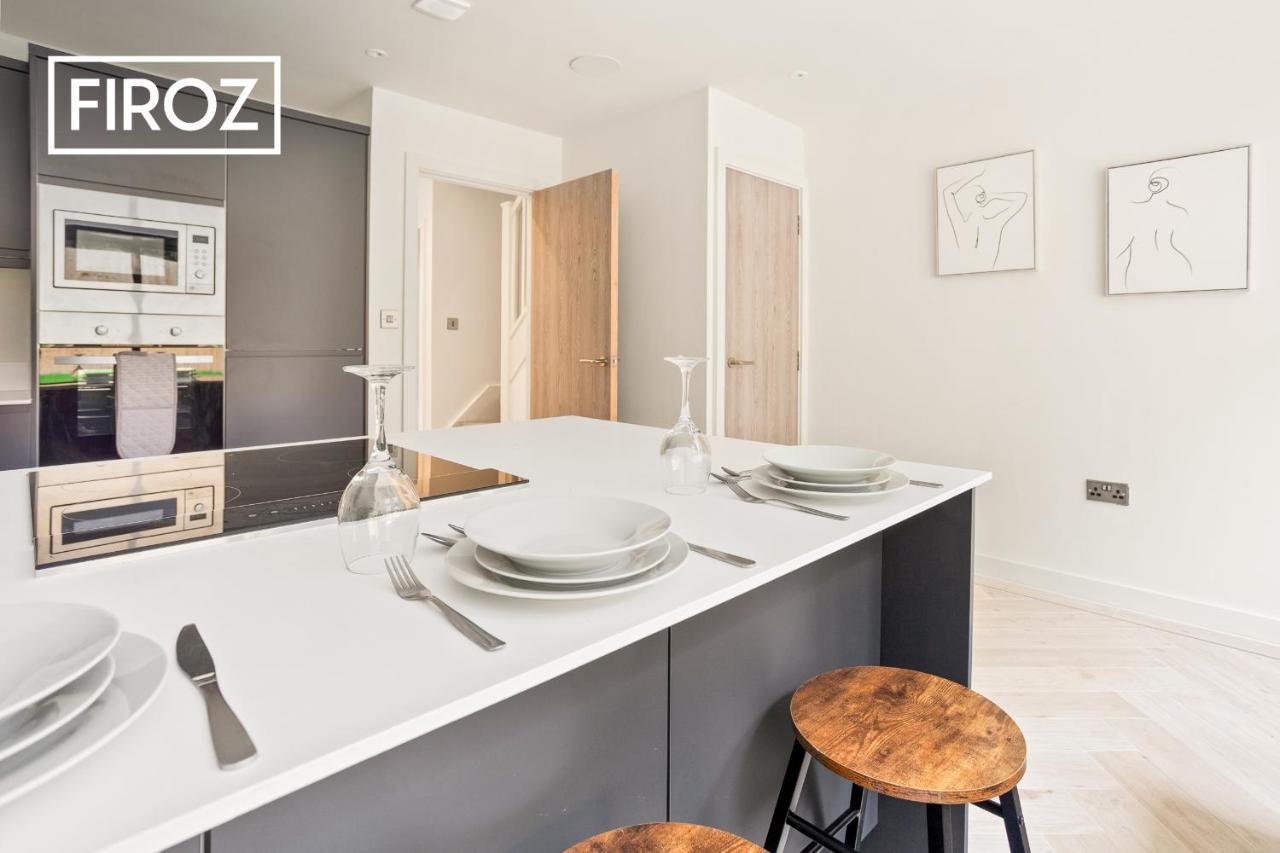 לידס Spacious 4 Bedroom 3 Bath House For Families & Contractors With Free Parking, Fast Wi-Fi & Netflix By Firoz Property Management מראה חיצוני תמונה