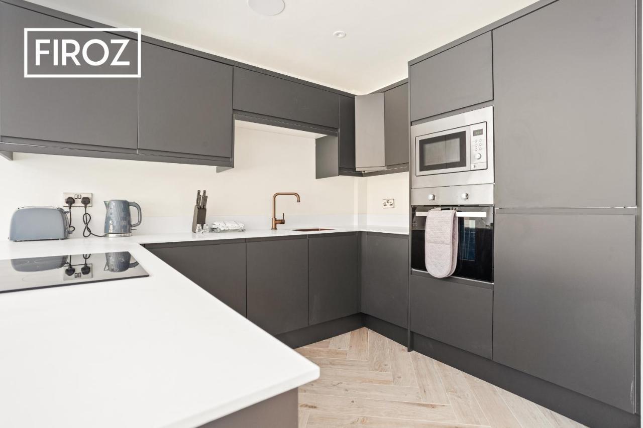 לידס Spacious 4 Bedroom 3 Bath House For Families & Contractors With Free Parking, Fast Wi-Fi & Netflix By Firoz Property Management מראה חיצוני תמונה