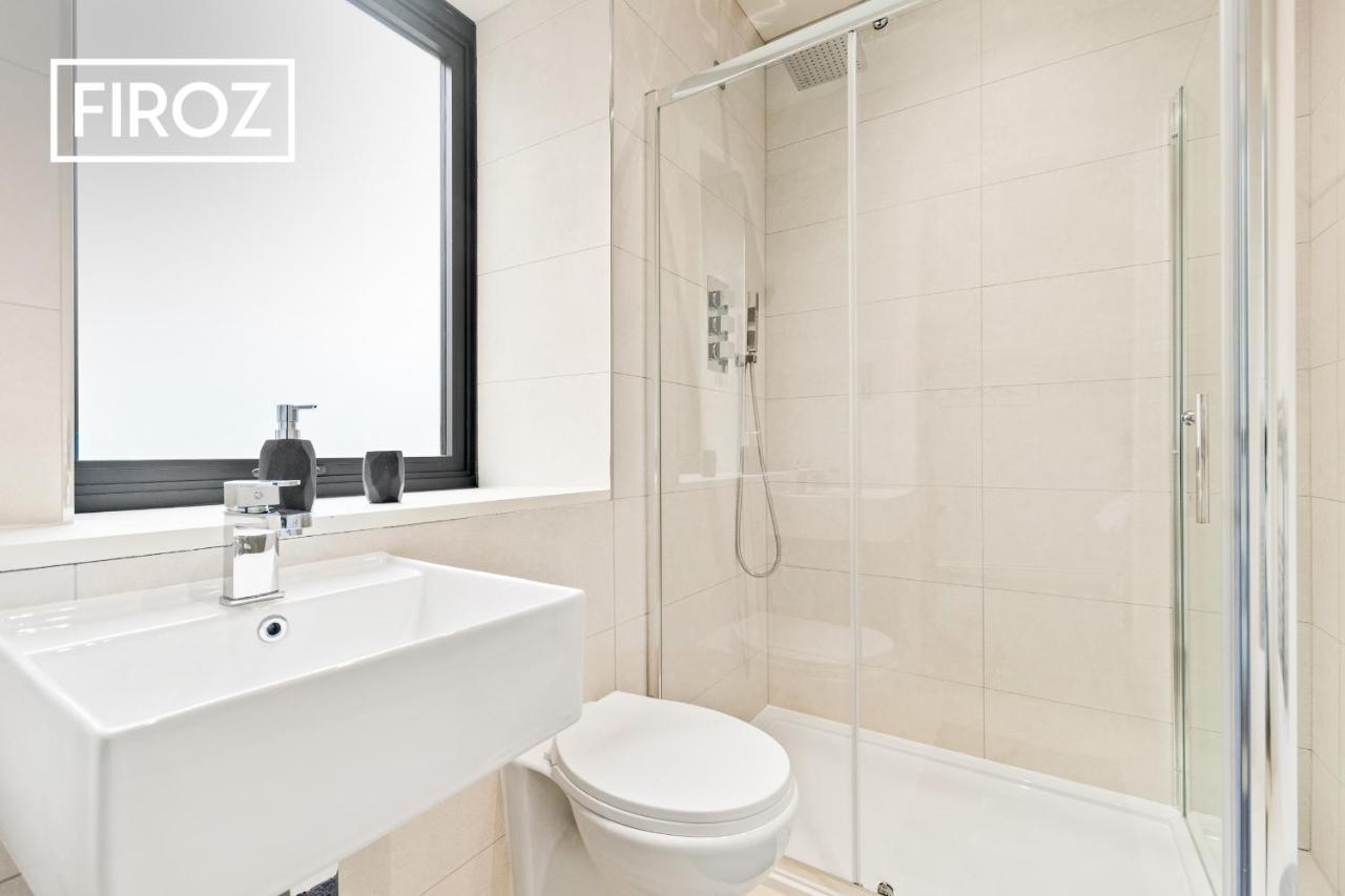 לידס Spacious 4 Bedroom 3 Bath House For Families & Contractors With Free Parking, Fast Wi-Fi & Netflix By Firoz Property Management מראה חיצוני תמונה